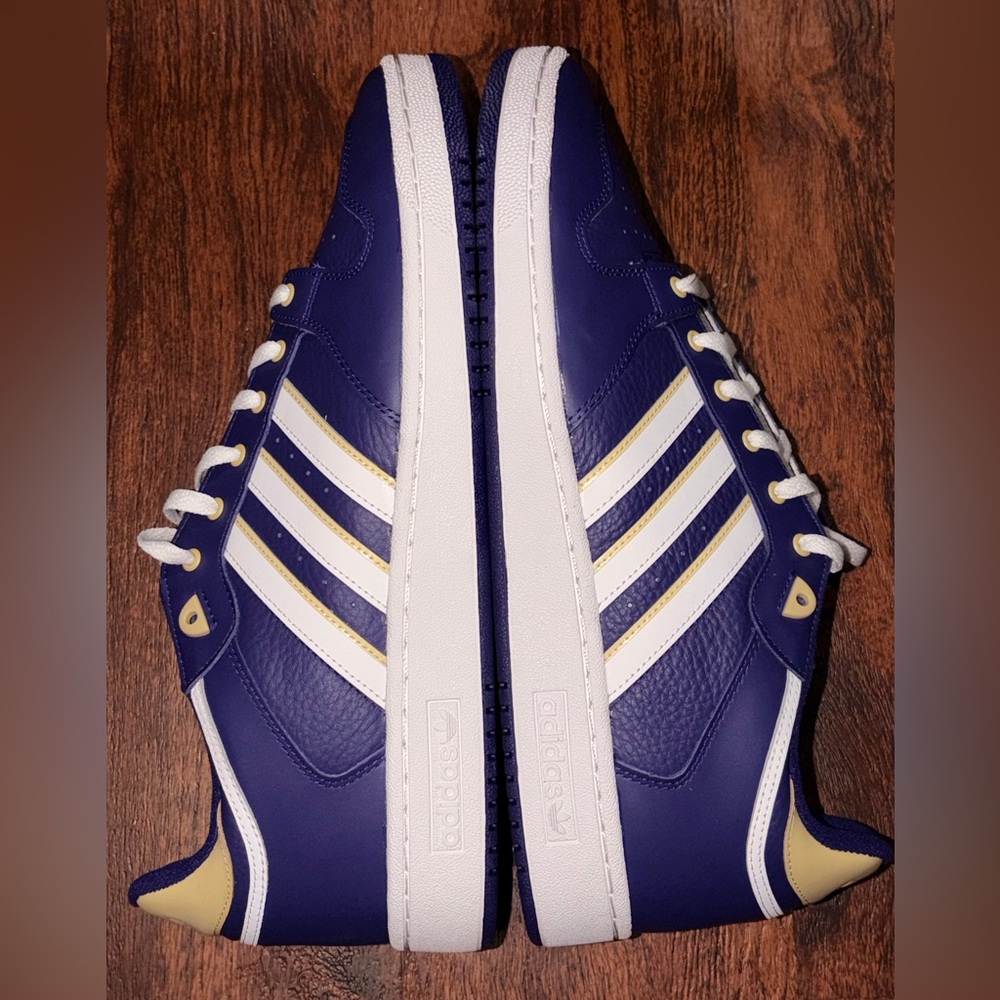 Adidas size 14 - Picture 11 of 13